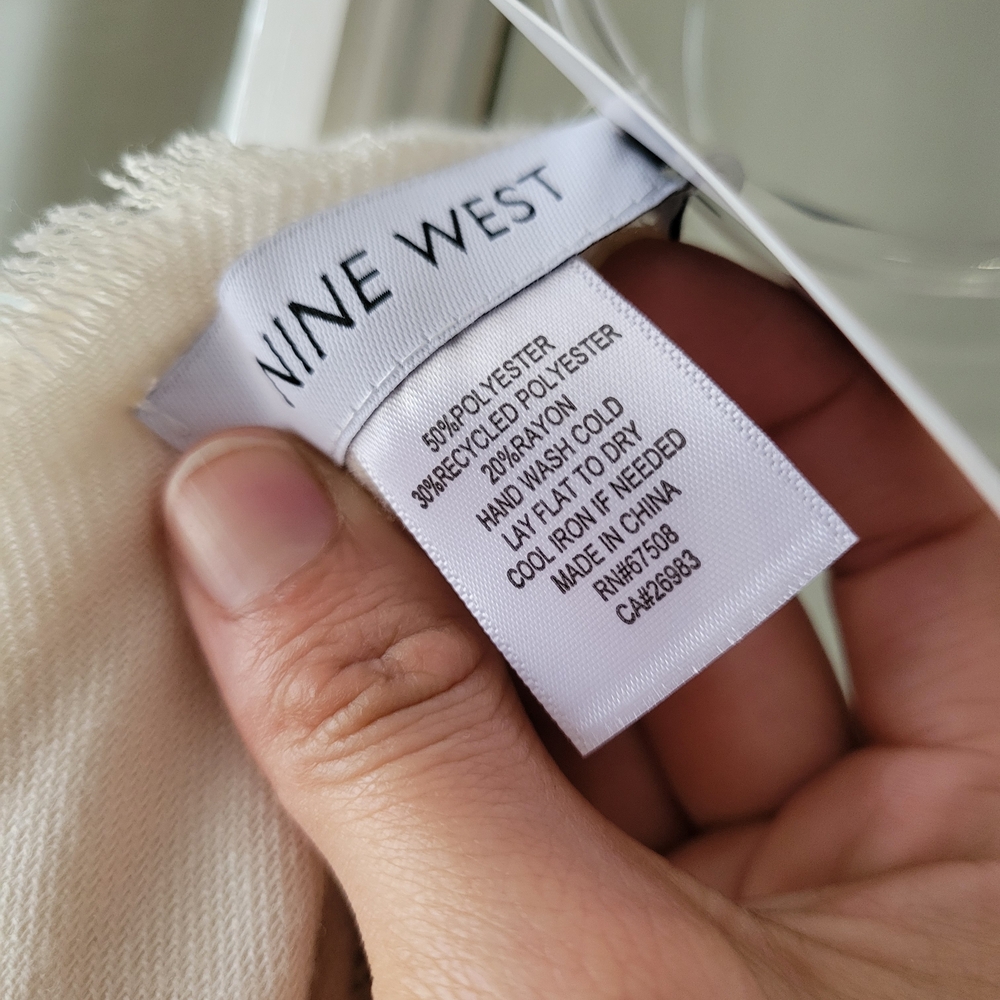 Nine West White Polyester/Rayon Scarf with Fringe Lightweight One Size NWT - Picture 6 of 7